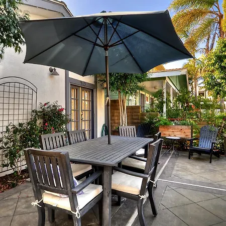 313 E Bay Ave A & B Villa
